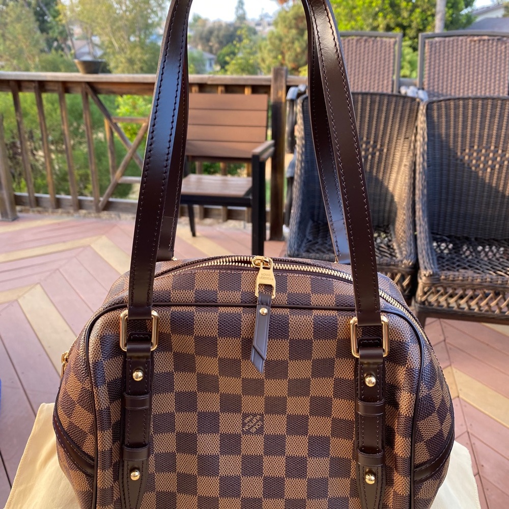 Louis Vuitton Rivington - Picture 3 of 12